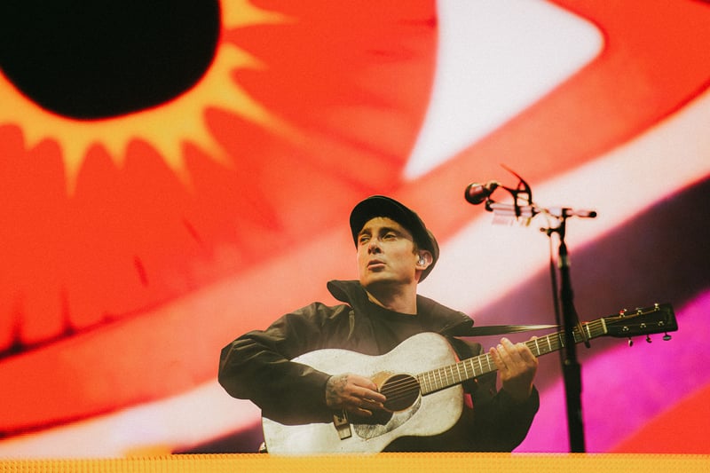 Gerry Cinnamon (Gerard Crosbie as he was known then) was a pupil at King’s Park Secondary having been brought up in ‘The Valley’ in Castlemilk. 
