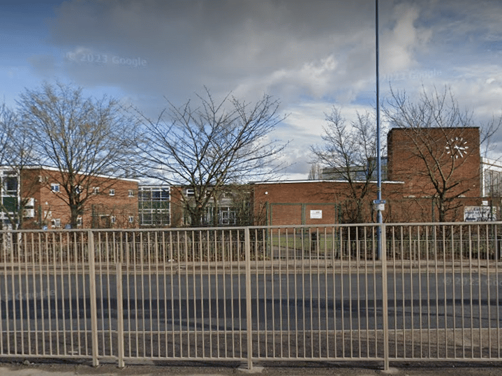 76% of parents who made it their first choice were offered a place for their child. A total of 312 applicants had the school as their first choice but did not get in