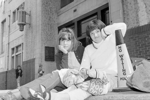 A discolouration problem in 1965 meant that Susan Mcmillan and Lesley Carnie were turned away from Portobello Outdoor Swimming Pool. 