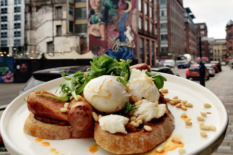 Wilson Street Pantry  is found in the Merchant City and is a well liked city centre favourite for brunch that is open for 9am-4pm each day. They say that brunch is what they do best with a great number of French toast options, poached eggs and hot smoked salmon and avocado on toast. 
