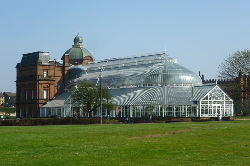 The People’s Palace can be found by the beautiful Glasgow Green and it “tells the story of Glasgow and its people from 1750 to the present day”. The building, in the French Renaissance style, is made
from red Locharbriggs sandstone and designed by
the architect Alexander Beith McDonald,