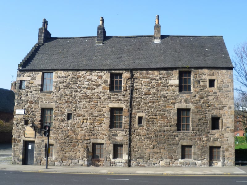 Known as the “auld hoose” by some, the Provand’s Lordship of Glasgow is a medieval historic house museum located on Castle Street. Set in the most ancient part of the city, it stands as one of only four surviving medieval buildings in Glasgow. It was first built as part of St Nicholas’s Hospital.