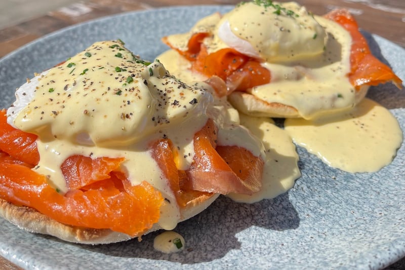 Enjoy daily brunch or lunch at this lovely Shawlands restaurant. We recommend ordering the eggs royale which is Scottish smoked salmon, poached eggs, muffins, hollandaise sauce and smoked sea salt. 210 Kilmarnock Rd, Shawlands, Glasgow G43 1TY. 
