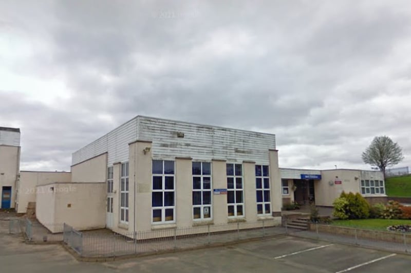 Houston Primary School is the fourth highest ranked primary school in Renfrewshire. 511 pupils attend the school, they have 390 points, losing 10 points in writing.