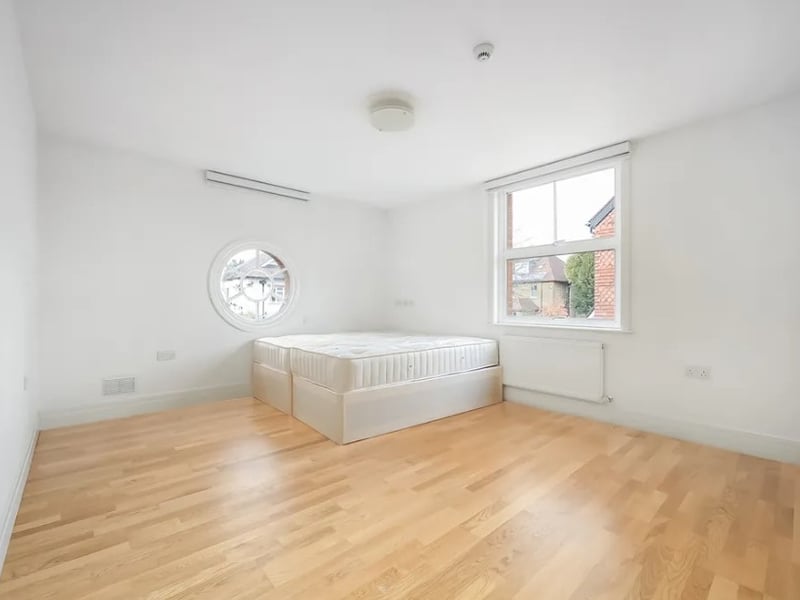Fans of the iconic show can sleep in the Tracy Beaker’s bedroom which features the iconic round window (Credit : Alexanders Lettings and Alexander Lets)