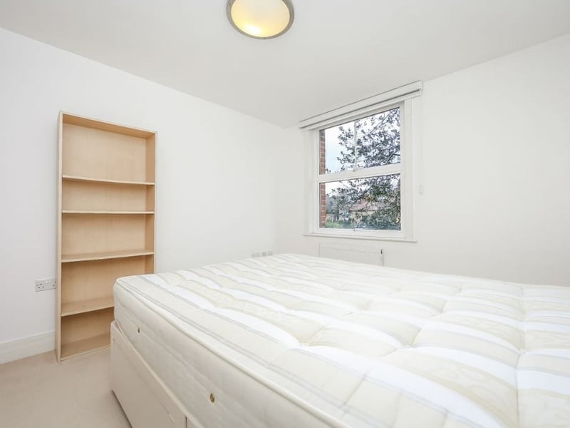 The second bedroom is slightly smaller but is still a good size (Credit: Alexanders Lettings and Alexander Lets)
