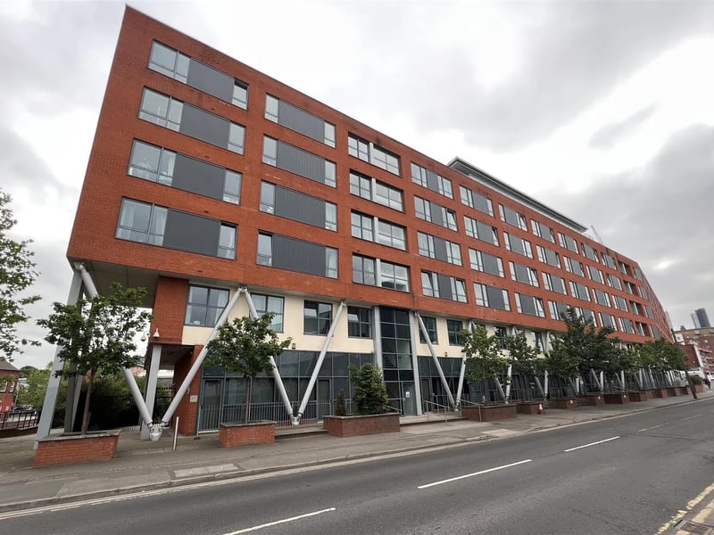 Located on Skinner Lane in Leeds. This 2 bed flat is on the market with Higgins Drysdale National Property Auctions at £70,000. The price was reduced by 36.4% on July 18. (Photo by Higgins Drysdale National Property Auctions)