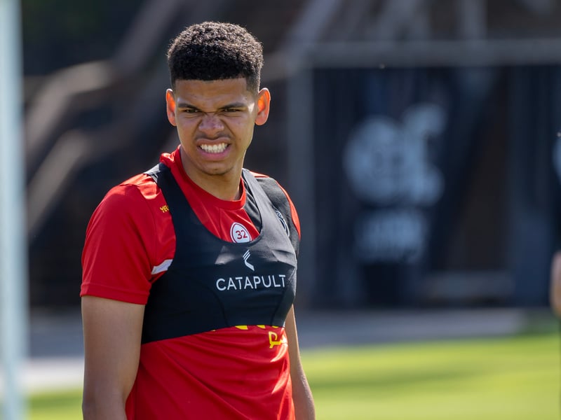 The youngster showed some signs of his growing maturity with an unselfish shift for his team, running the channels and holding the ball up well when the situation demanded it. Was frustrated at Ahmedhodzic not squaring for a possible tap-in and went close a little later with a well-struck effort on the angle that flew over the Girona bar