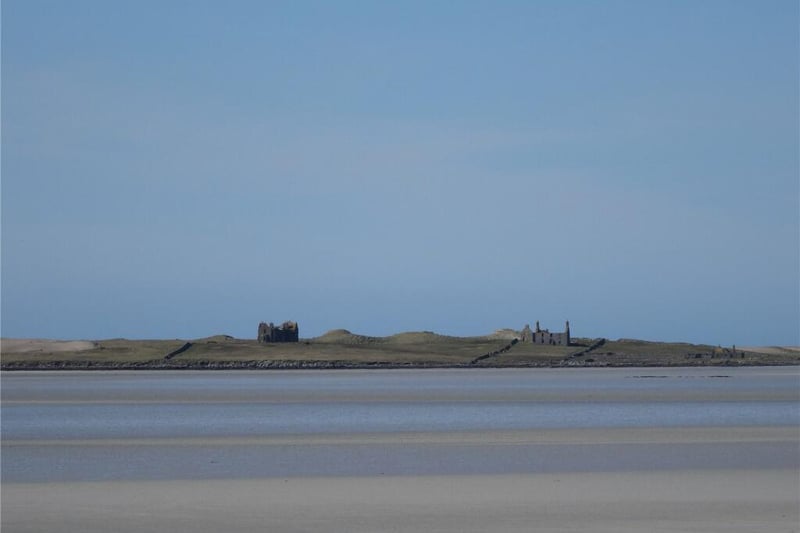The view from the beach looking towards Vallay Island