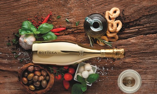 Bottega, located within the departure lounge, has a 4.9 rating from 359 reviews. One customer said: “Delicious food, great service and a very stylish place for food or drinks”