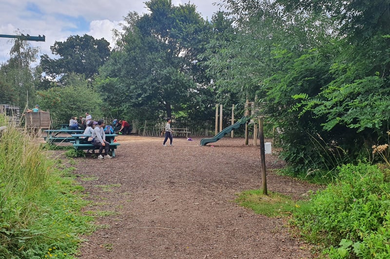 There are multiple playground facilities scattered across the park, including both sheltered and outdoor areas. These include the FunFort, Congo Bongo and a giant bird’s nest and woodland play area in Bear Wood, to name a few.