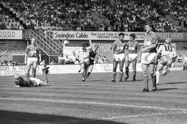 Eric Gates and Warren Hawke were on target away at Swindon in 1989.
The season ended against the same opponents in the play-off finals - and Sunderland won promotion despite losing the finals.