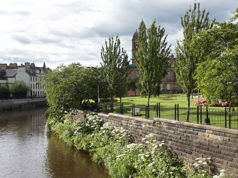 A total of 68 per cent of residents of Renfrewshire, including the town of Paisley, are overweight.