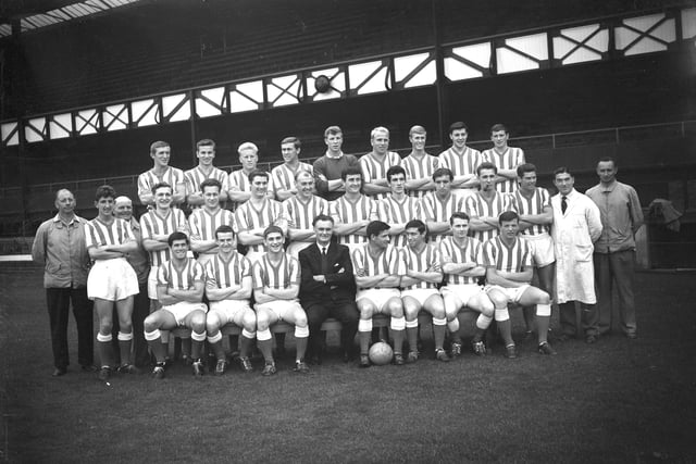 Cloughie smoking a pipe!
Back row: Tom Mitchinson, Dave Elliott, Mel Slack, Billy Richardson, Jimmy Montgomery, Dickie Rooks, Brian Usher, Norman Clarke, John O'Hare.
Middle row: Jack Jones, Ken Middlemiss, Bill Scott, Colin Nelson, Andy Kerr, Willie McPheat, Cecil Irwin, Charlie Hurley, Jim McNab, Jimmy Davison, Brian Clough (with pipe), Len Ashurst, John Watters, Arthur Wright.
Front row: George Herd, George Mulhall, Johnny Crossan, Alan Brown (Manager), Stan Anderson, Dominic Sharkey, Ambrose Fogarty, Martin Harvey.
