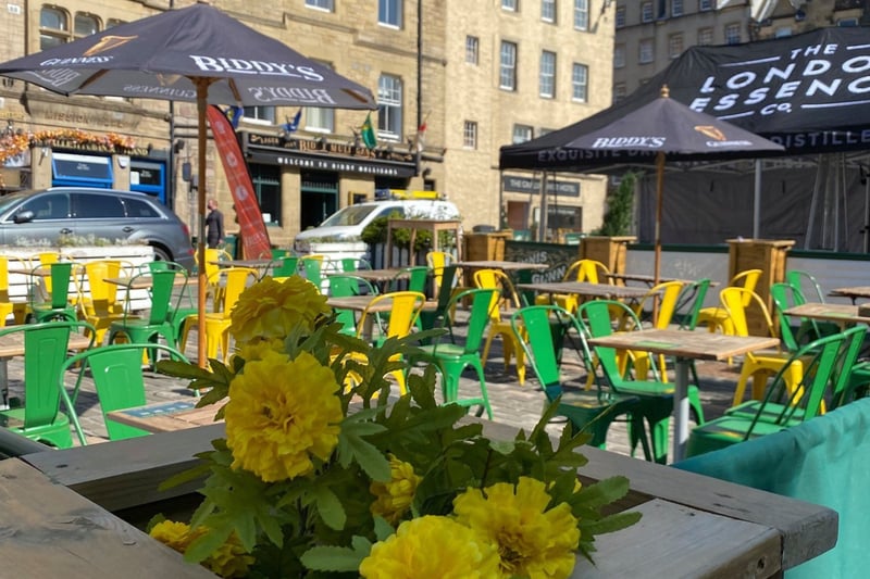 Situated in the beautiful Edinburgh Grassmarket, this Rustic Irish tavern is second to none. As they say: “Biddy Mulligans is world-renowned for bringing an authentic Irish atmosphere to Edinburgh.”