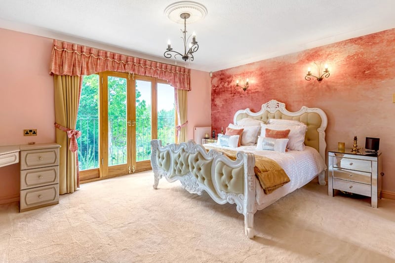 The rooms are decorated in beautiful and calming colours. (Photo - Zoopla)