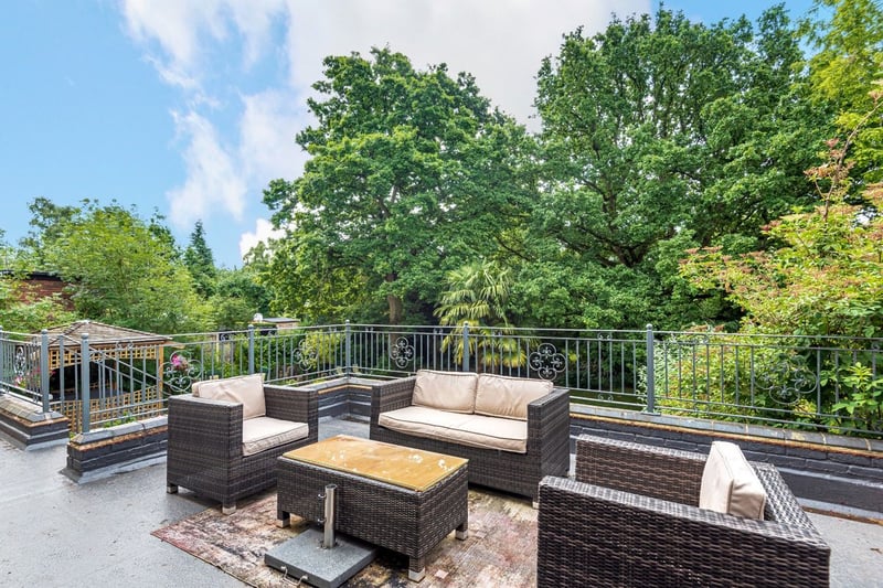 The garden includes paved areas to relax and enjoy alfresco dining. (Photo - Zoopla)