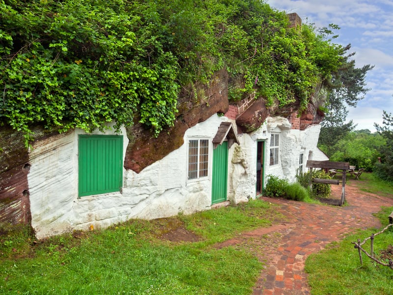 In winter, Kinver is a scenic and peaceful destination known for crisp, frosty walks on Kinver Edge, the unique, naturally insulated Rock Houses, and a cozy village atmosphere.