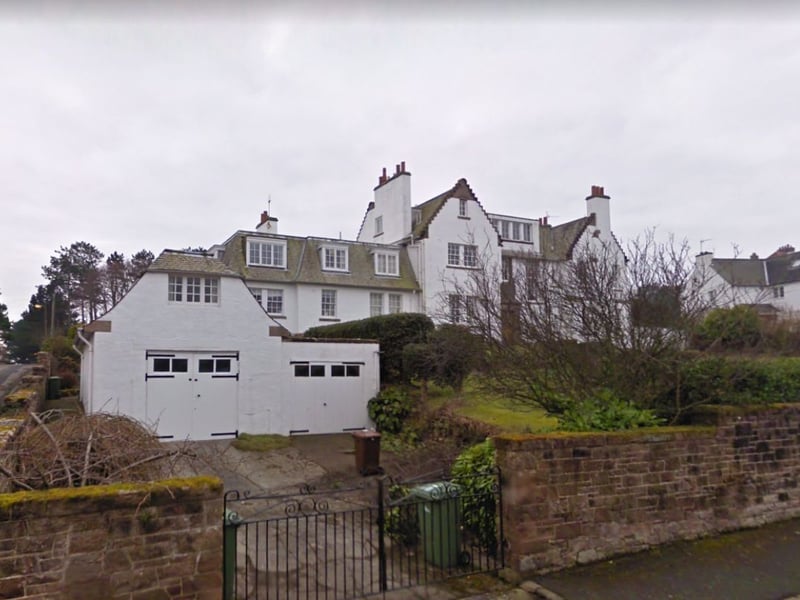 East Renfrewshire's Whitecraigs and Broom area had an average of property price of £494,000.