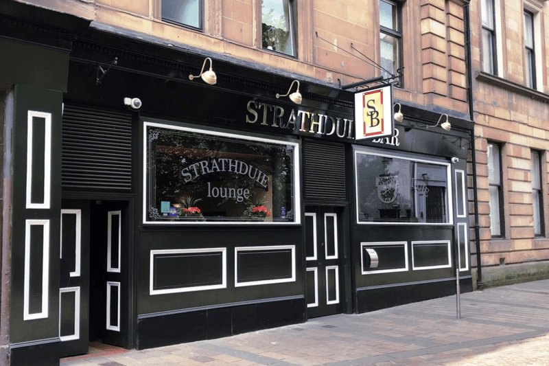 The traditional old school pub in the Merchant City has been on the market since early August with it being on the market for a leasehold of £27,000. 