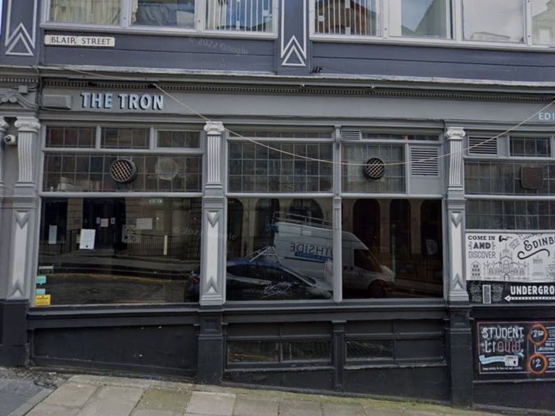 On the other side of Hunter Square from The Advocate is The Tron - another spacious and relaxed pub with a cocktail list, plenty of malt whiskies and gourmet burgers.