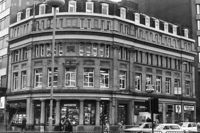 GT Sports, on Leopold Street, Sheffield city centre, showing Huddersfield and Bradford Building Society (right), in January 1982. Photo: Picture Sheffield/Sheffield Newspapers