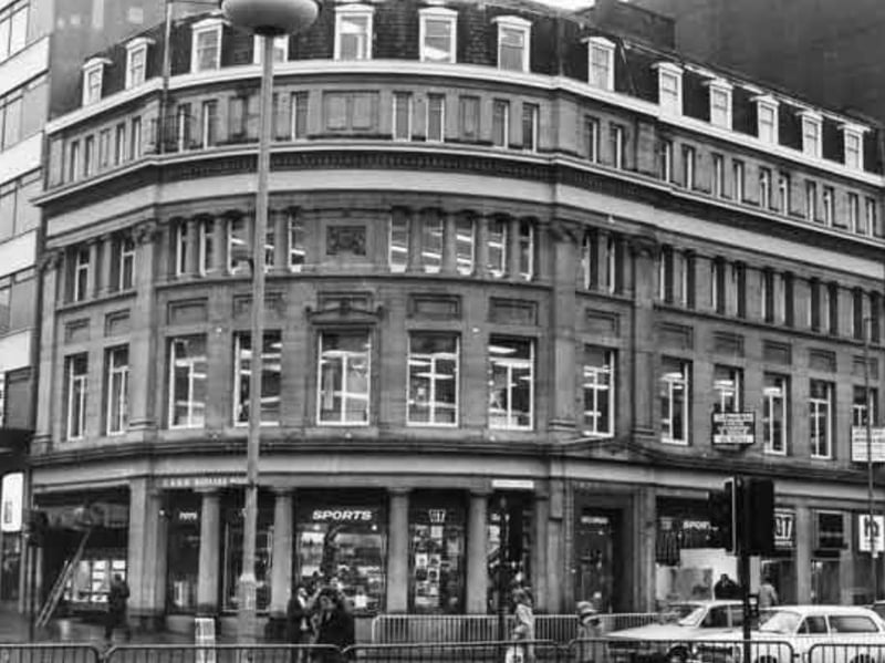 GT Sports, on Leopold Street, Sheffield city centre, showing Huddersfield and Bradford Building Society (right), in January 1982. Photo: Picture Sheffield/Sheffield Newspapers