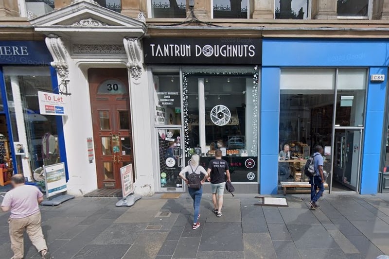 The opening scene of the episode began at Tantrum Doughnuts on Gordon Street which had been suggested by Julie Lin.  