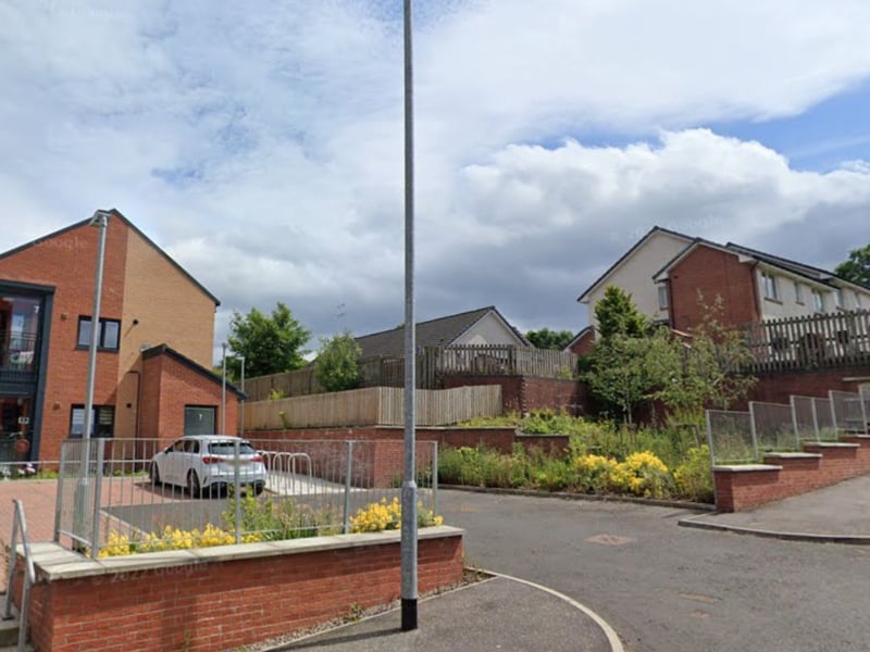 In Glasgow's Glenwood North area the average property price was £110,000 in 2021 and £176,000 in 2022, a rise of 60.0%.