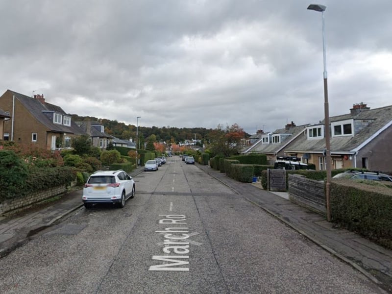 In Edinburgh's Blackhall area the average property price was £528,000 in 2021 and £386,343 in 2022, a drop of -26.8%.