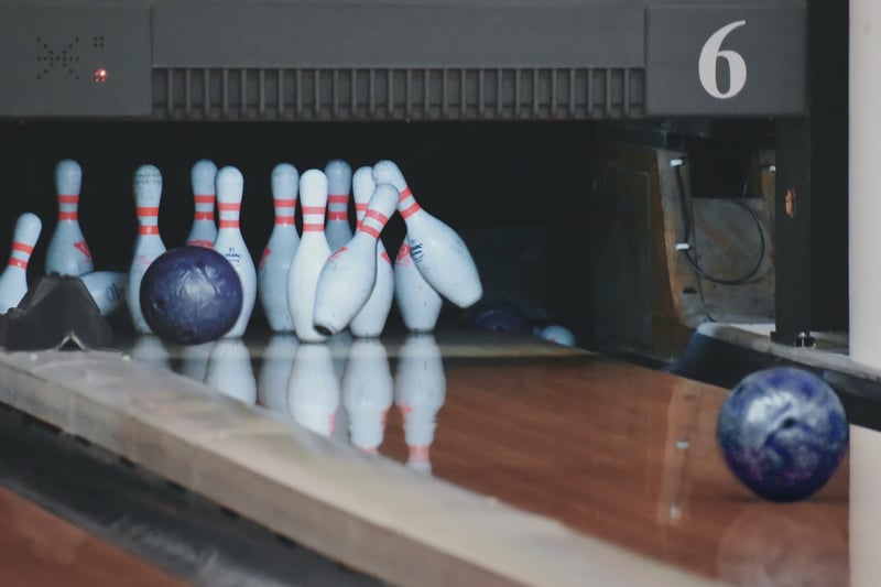 There are several great bowling lanes in Birmingham like Lane 7, Hollywood Bowl, Tenpin Birmingham Star City, Acocks Green Bowl and others. Several of them are family-friendly and thus, a good place to go with kids. (Photo - Unsplash/Ella Christenson)