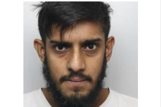 A criminal involved with the Sheffield ‘Twister’ drug phone line sent a picture of himself posing with a firearm to send ‘threats of war’ to rival dealers.
The image sent by 23-year-old Tanzir Ali was uncovered by police after they raided his property and found £14,000 of Class A and Class B drugs, along with bundles of cash totalling £4,181, eight mobile phones and a variety of weapons ‘associated with the supply of drugs,’ Sheffield Crown Court heard.
Ali sent the image with ‘threats of war’ to other drug dealers and claimed he, through his ‘Twister’ drug supply line, was the ‘mother f***ing king’.
Prosecuting barrister, Tim Savage, said the firearm Ali posed with was not found during the police search, however, Sheffield Crown Court heard today (August 1, 2023).
In total, police found 86 grams of cocaine, with an estimated street value of £8,450; 24 grams of heroin worth £2,440; 28 grams of ketamine worth £840 and 59 grams of cannabis worth £520.
Ali, of HMP Hull, pleaded guilty to two counts of possessing a Class A drug, namely cocaine and heroin, with intent to supply; and two counts of possessing a Class B drug, namely cannabis and ketamine, with intent to supply, at an earlier hearing.
Recorder Kealey jailed Ali for four years, and told him: “This was an established drugs business. You controlled others in the running of a drugs line.”