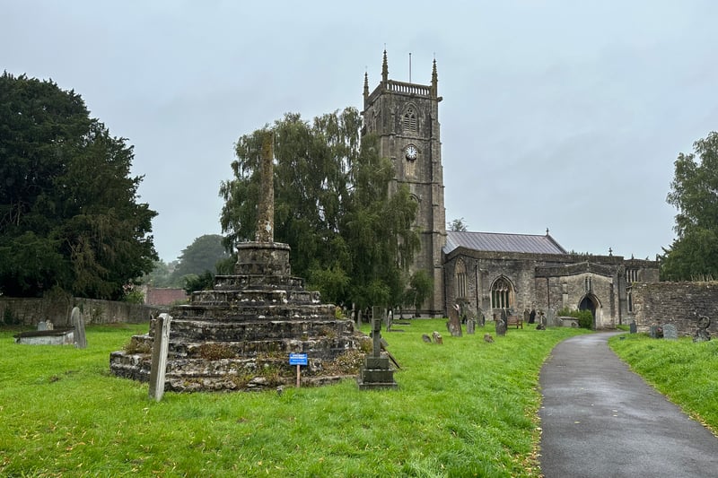 The walk starts by following a footpath through the grounds of St Andrew’s Church in Chew Magna. It features a stone cross dating back to the 15th Century. Crosses were used as places for preaching, public proclamation and penance. They also marked victories in battle. Although missing its cross, this one is listed by Historic England as a scheduled monument.