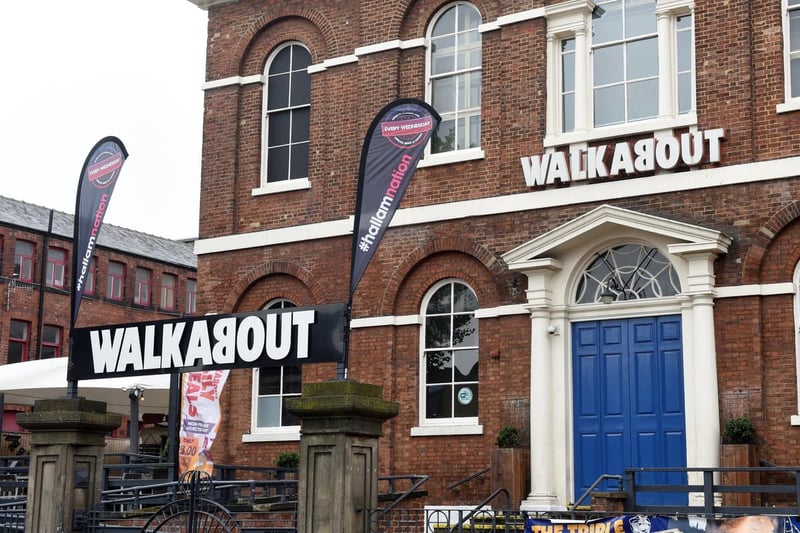9th on our list is the popular city centre venue, Walkabout. 
It has a rating of 4.5 out of 5. 
A4973ARryans said on TripAdvisor: "Great drinks and food and the best place for sport in TV! Also love the beer garden in the summer time!!"