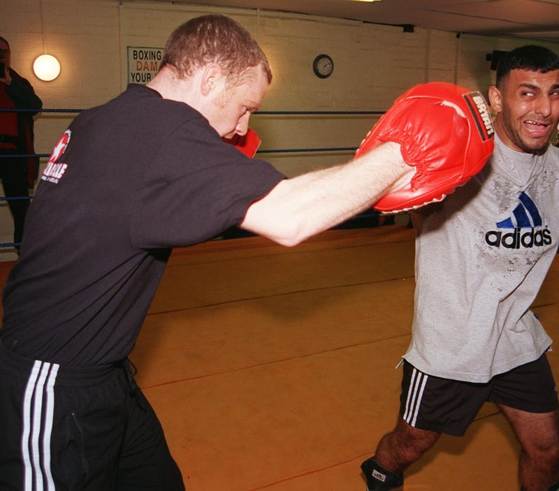 Naseem Hamed in training with John Ingle before his fight with Wilfredo Vasquez. Photo: Dean Atkins