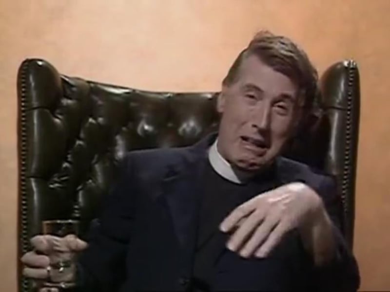 Known for The Sketch Show, Glasgow comedian Rikki Fulton had a humour was rooted in Glasgow and Scottish life. His SuperCop routine with Taggart actor Mark McManus is comedy genius.