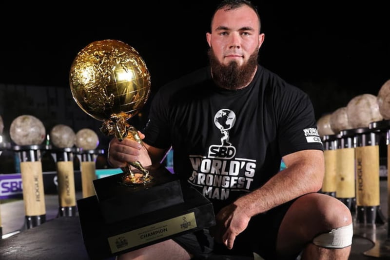 Coming in third is Oleksii Novikov who was born in Kyiv, Ukraine. He proudly holds the title of the World’s Strongest Man winner from the 2020 competition. The Guardian wrote: “At 6ft 1in and 300lb of solid muscle, Novikov has shoulders that are three and a half feet wide. His hands, permanently curled from years of lifting really heavy stuff, are like bear paws, his wrists as thick as some people’s biceps.”