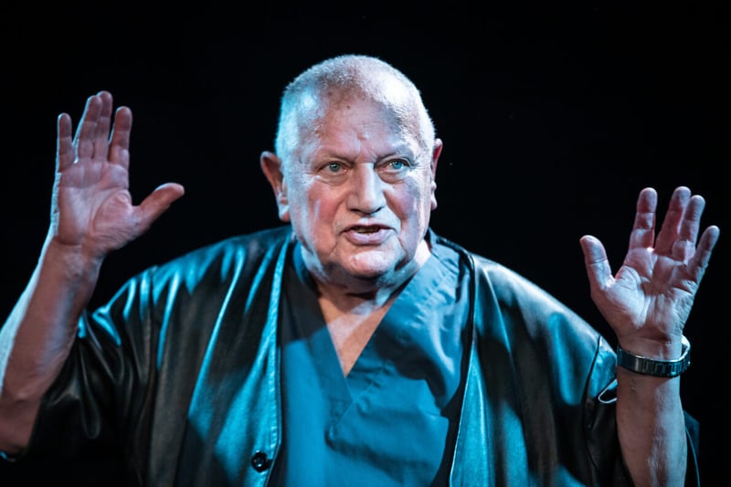 While Berkoff was an actor at the Citizens Theatre, which at that time was directed by Michael Blakemore. In the days he had off from acting, he would be out exploring with his camera, using that time to photograph the environment around The Citizens.