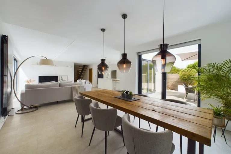 The dining/living/kitchen area is the very centre of this home. (Photo courtesy of Zoopla)