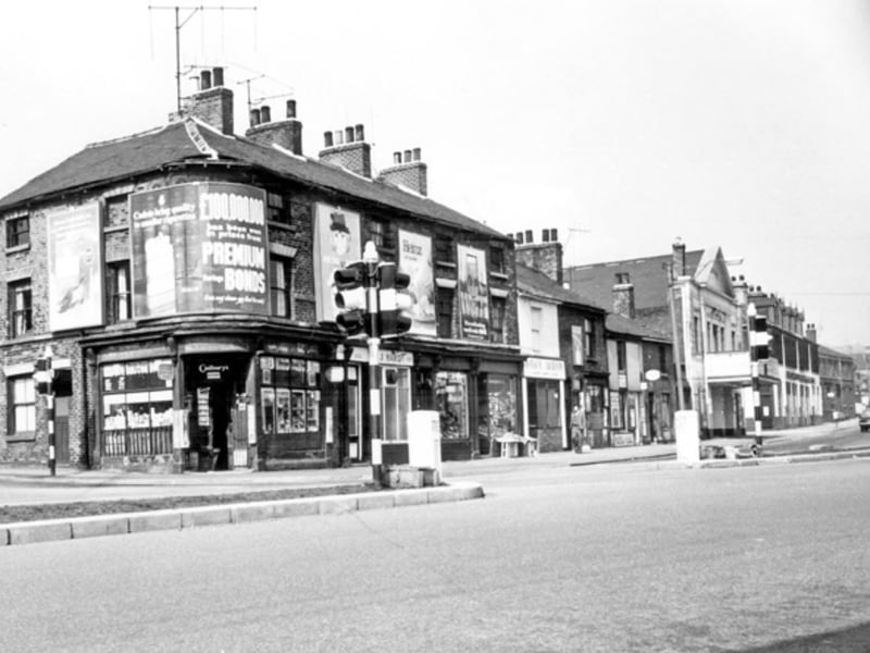 Shalesmoor from the junction with Hoyle Street, showing businesses including J. Hardy fish and chip shop, Horace Jackson betting shop, Roscoe Picture Palace and Formastic Co. Ltd, in 1965. Photo: Picture Sheffield