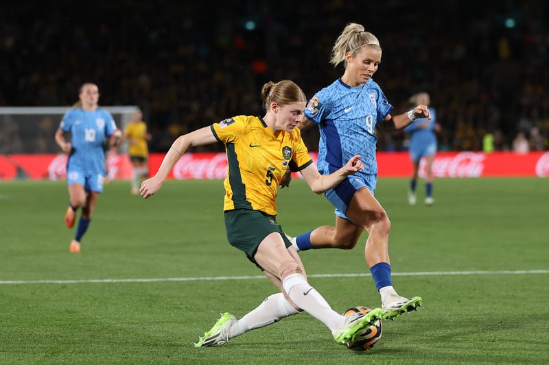 Another big display on the left from Rachel Daly. Tracked well and offered an option in advanced positions all night. (Photo by Brendon Thorne/Getty Images)