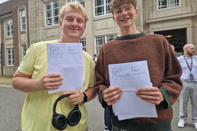 Jude Daniel Smith and Patrick Wakefield at High Storrs School share their brilliant results. Jude is off to study Economics & Politics at the University of Bristol and Patrick is reading History & English Literature at the University of Glasgow. 