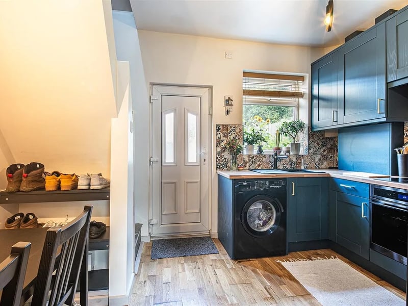 The kitchen has plenty of space for a table and is fitted with a full range of appliances. (Photo courtesy of Zoopla)