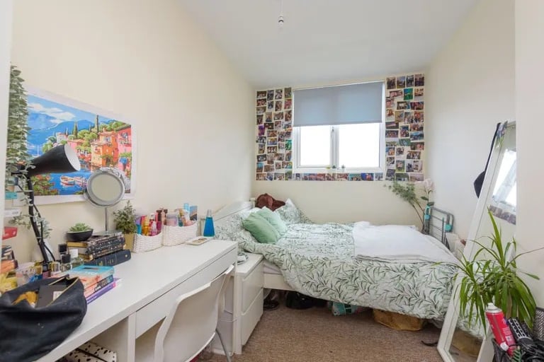 The property has nine total bedrooms. (Photo courtesy of Zoopla)