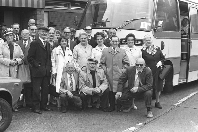 A Steels Club pensioner's outing in June 1974.