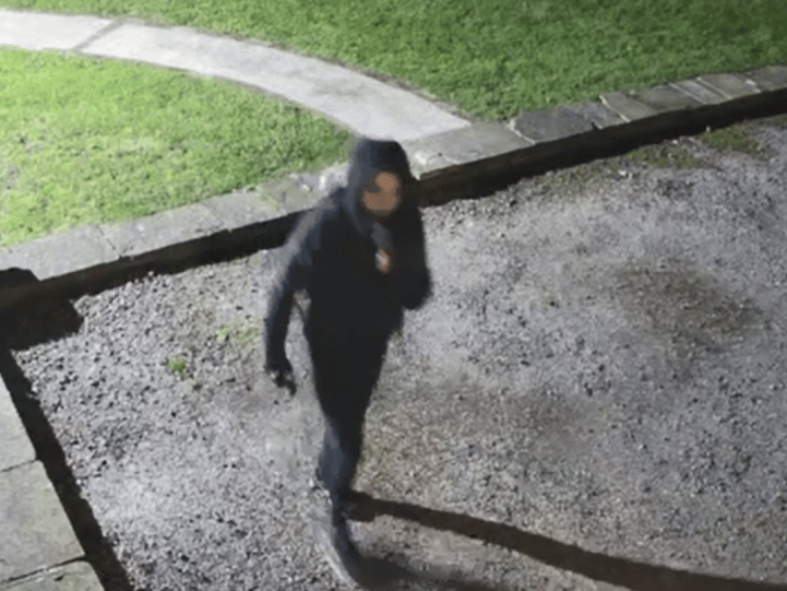 Sheffield police have released CCTV images of a man they would like to speak to in connection with reports of an attempted burglary and criminal damage.
It is believed that on Tuesday 8 August at 2.20am, a man has attempted to gain entry to a property in the Hollow Meadows area.
The suspect’s efforts to gain entry led to criminal damage of windows and grates. Unsuccessful in his efforts, it is alleged the suspect fled the scene in a car that was waiting close by.
Enquiries are ongoing and as part of the investigation, officers are keen to identify the man in the images as they believe he may be able to assist with enquiries.
Quote incident number 529 of 8 August when you get in touch.