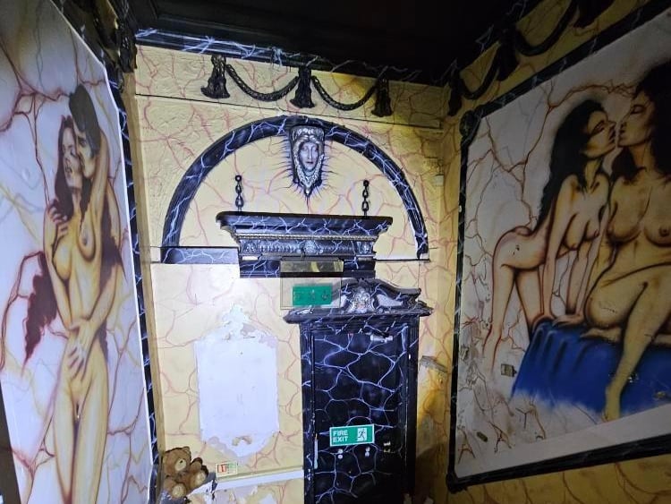 Artwork inside the abandoned La Chambre swingers club in Attercliffe, Sheffield, which was formerly the Robin Hood pub. The landmark building is set for a new lease of life as part of the huge Attercliffe Waterside regeneration project. Photos: @markoantony_urbex/@urbexlew