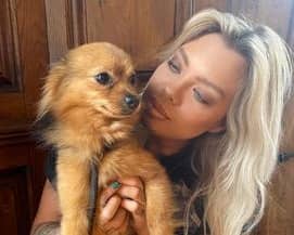 Anna Moomin, 32, with Milo, her pet chihuahua, who scared off suspected would-be car thieves in Barnsley. Picture: Anna Moomin / SWNS