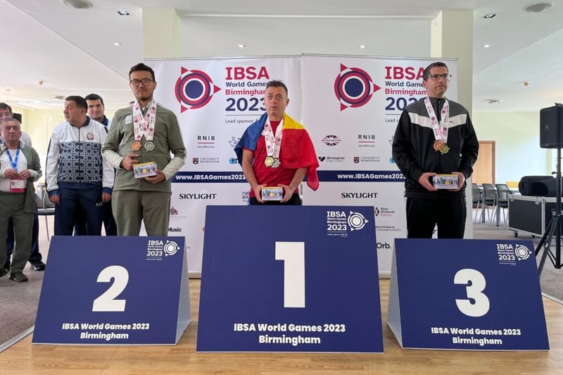  The day of chess to end its tournament with the victory of Romanian Fide Master Dacian Pribeanu, who was interviewed at the beginning of the competition and said he was in Birmingham to win. And he did win. He got the gold medal in individual competition and the silver in team competition.