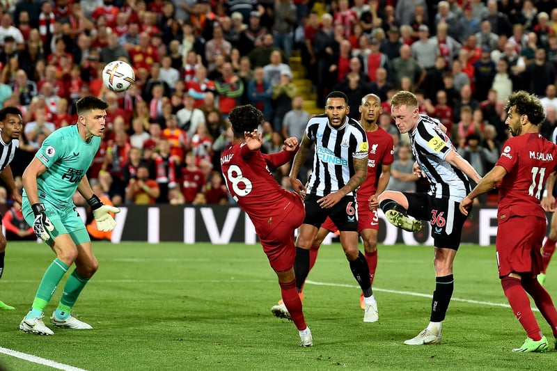 No doubt Carvalho’s best moment in a Liverpool shirt, they came from behind to win thanks to this unstoppable late volley from Carvalho. 